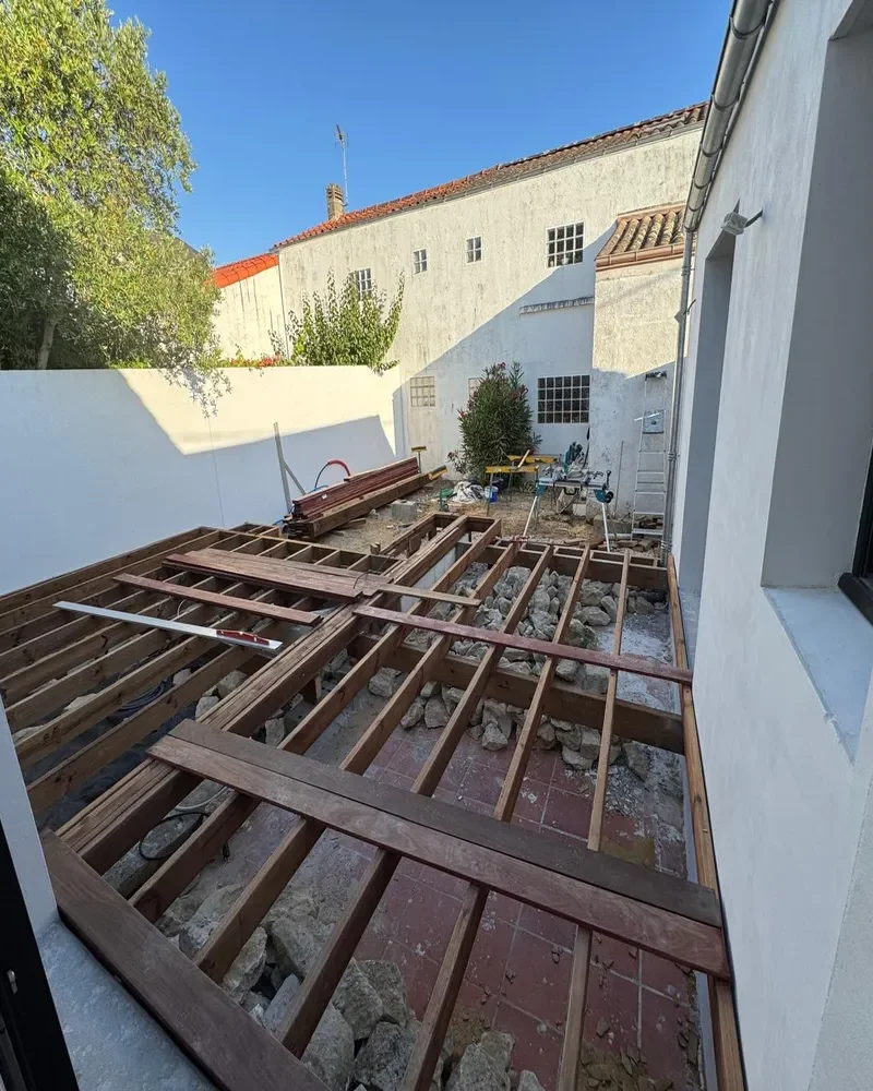 menuiserie exterieure Sylvain Fort, menuisier agenceur à Mervent